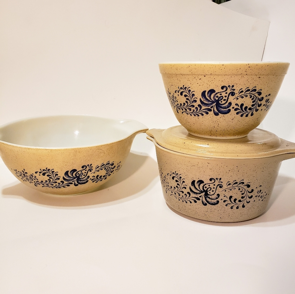 3 Cornflower Blue Corningware Bowls - Homestead